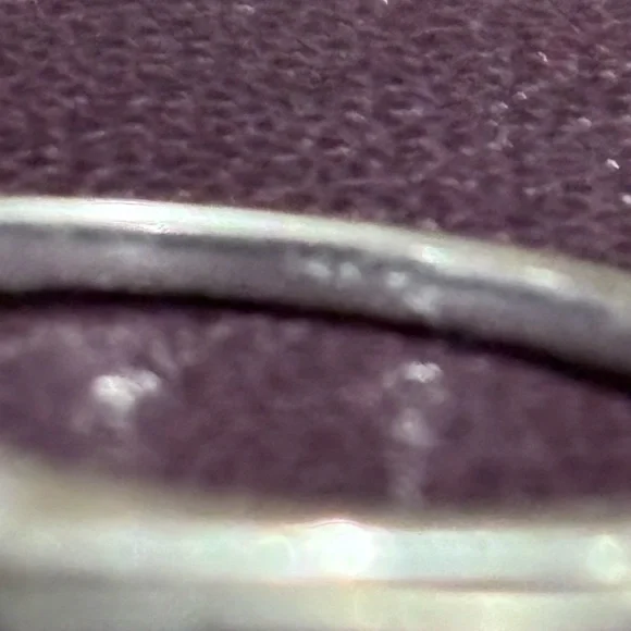 14k gold and natural diamond band - Picture 7 of 7